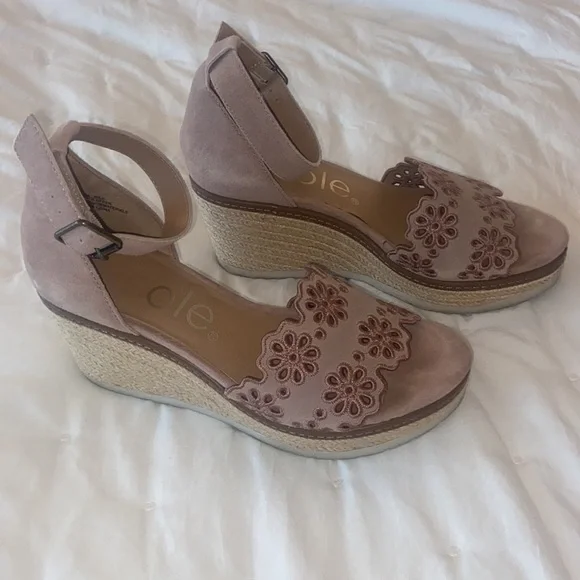 Mauve Espadrille Wedge - Picture 3 of 6
